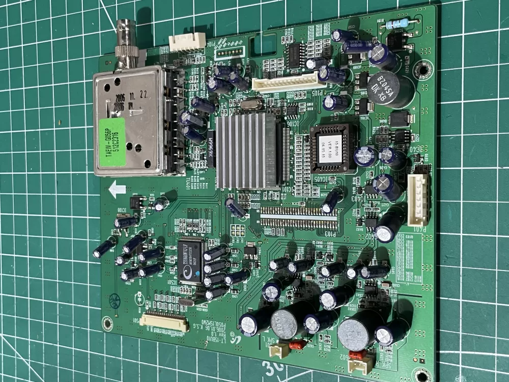 LG P050L15M2W0 Refrigerator HD LCD TV & WeatherPlus