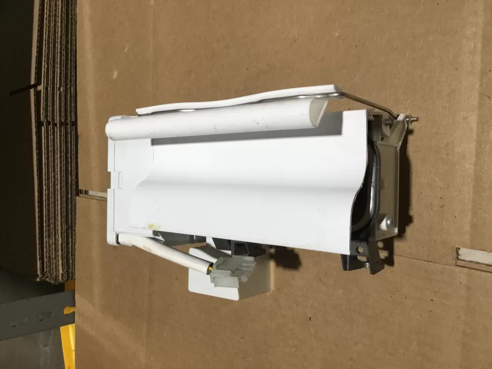 Electrolux 241709804 Refrigerator Ice Maker AZ73042 | Sl104