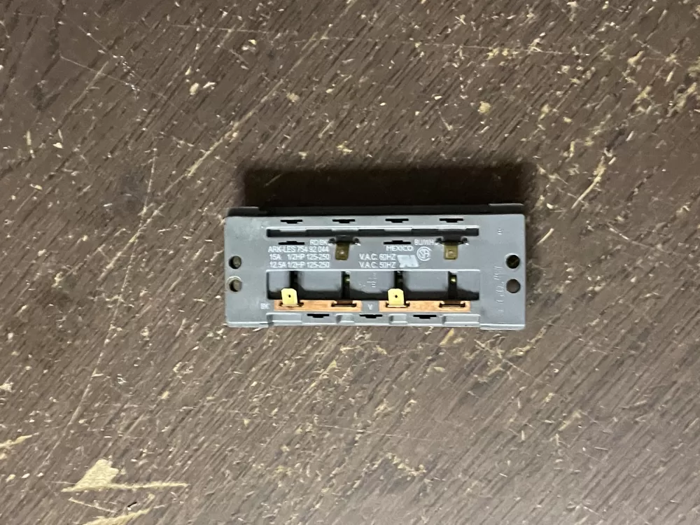 Whirlpool  Frigidaire  Amana 4362910 Refrigerator Control Board Dispenser