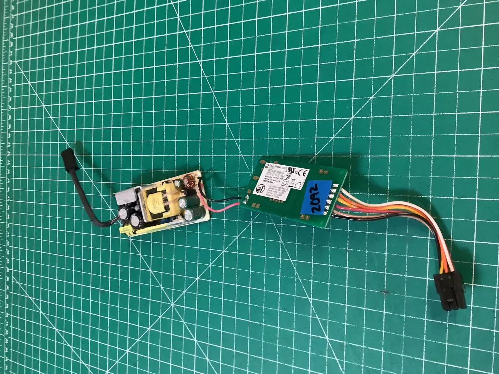 Whirlpool W10306786 Refrigerator LED Inverter Board Box AZ221462 | NR2092