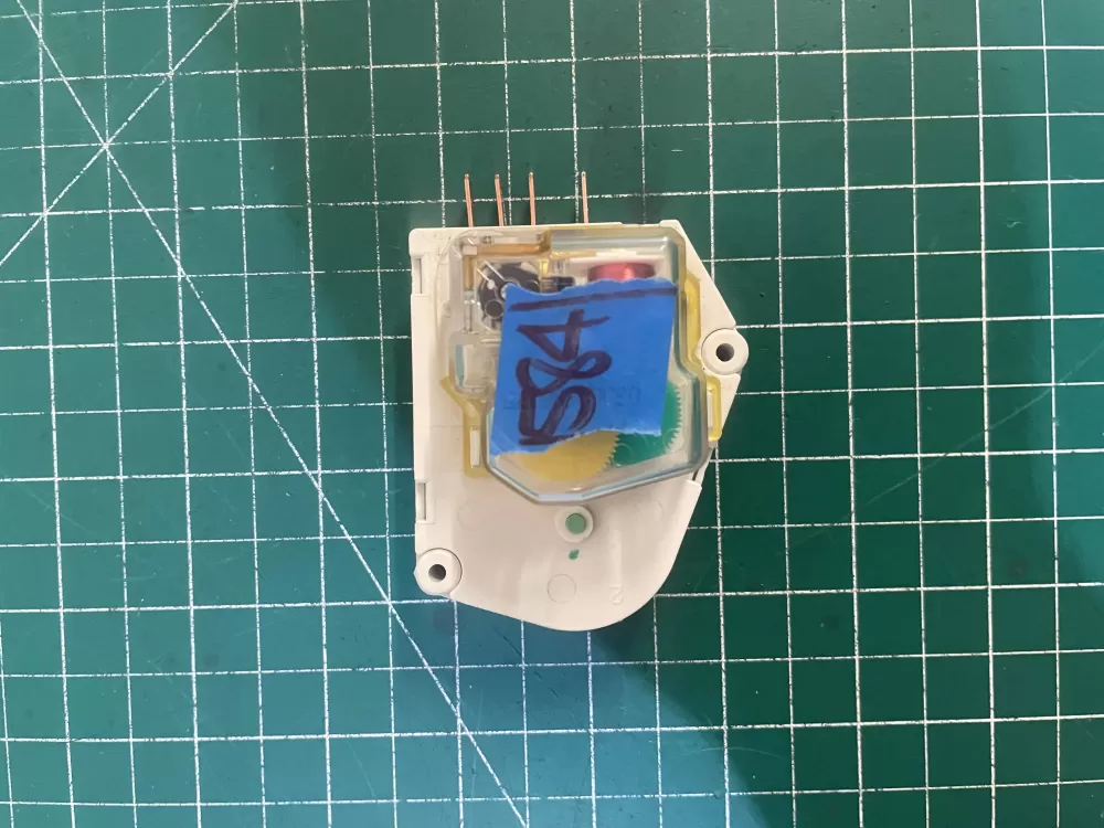 Whirlpool Kenmore W10822278 Refrigerator Defrost Timer AZ194248 | KM1584