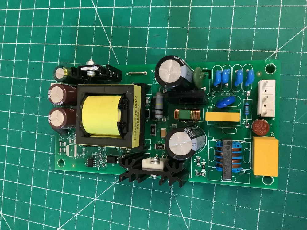 Electrolux A051730F A05173003 Refrigerator Control Board AZ227936 | NR530