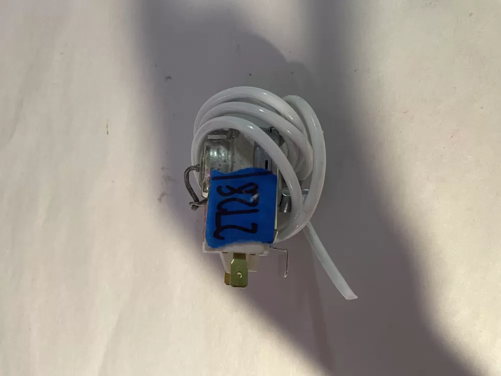 Frigidaire 3ART5VC170 Refrigerator Thermostat AZ198345 | KM2728