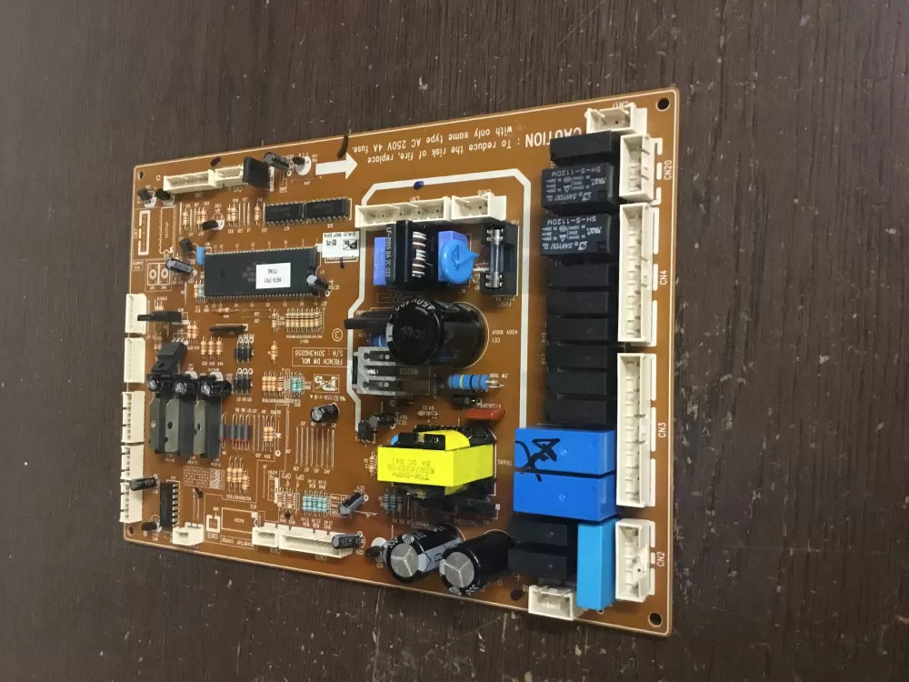 Daewoo 30143HG050 Refrigerator Main Control Board AZ16384 | NR29
