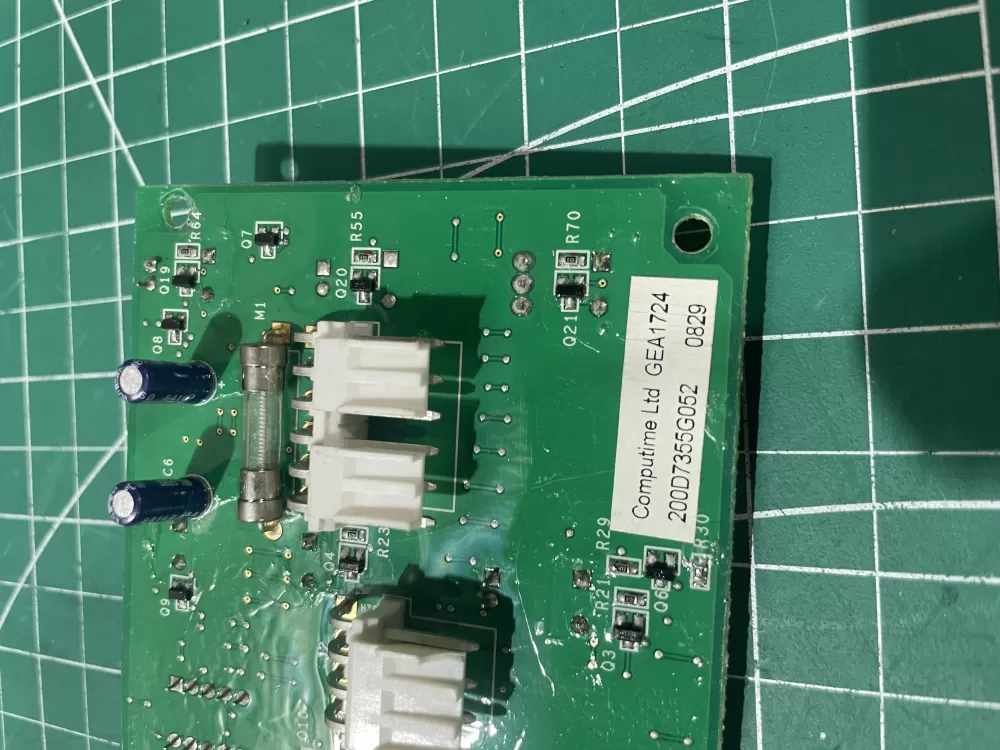 GE 200D7355G052 WR55X10802 Refrigerator Control Board AZ192592 | Wm378