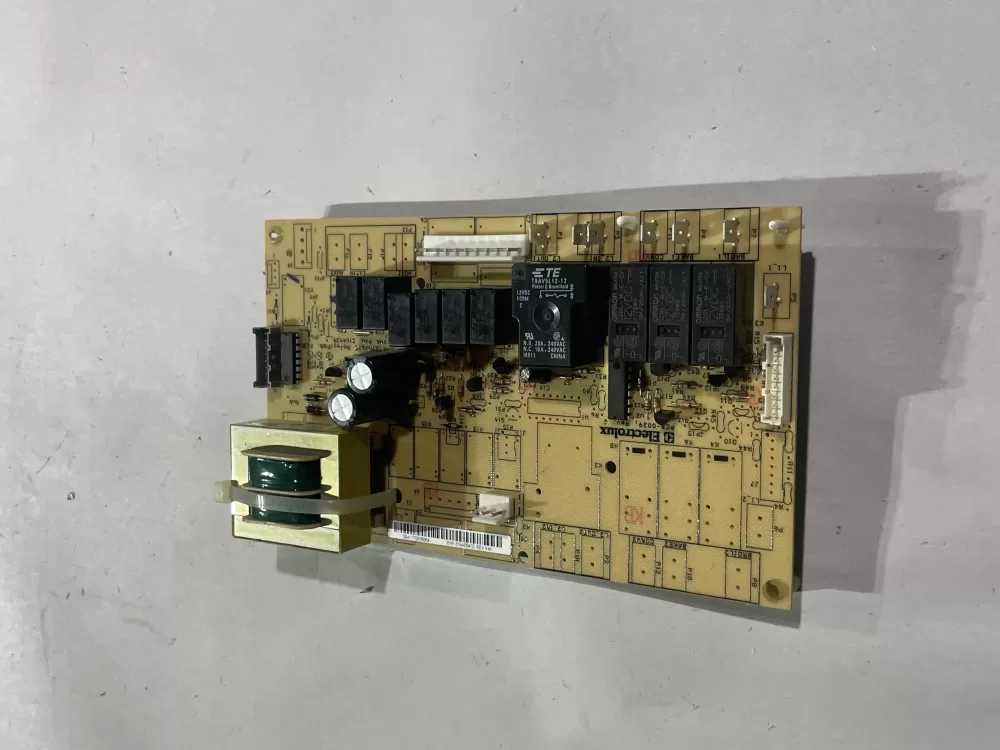 394117093888 Frigidaire Oven Board - Control