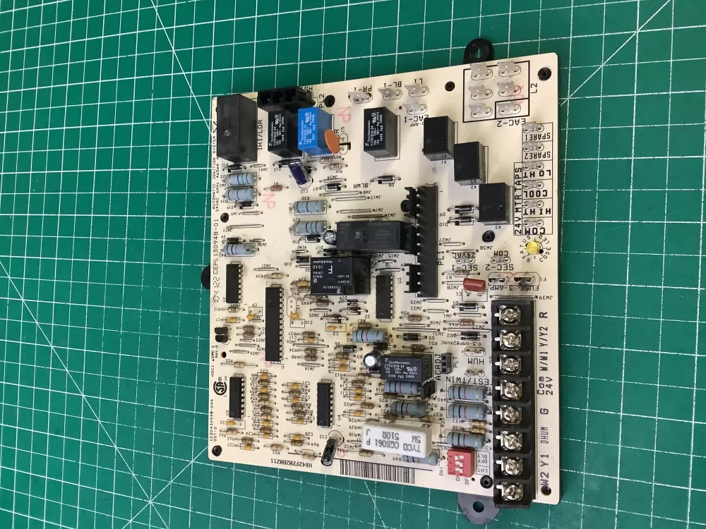 HK42FZ028 Carrier Furnace Board - Control