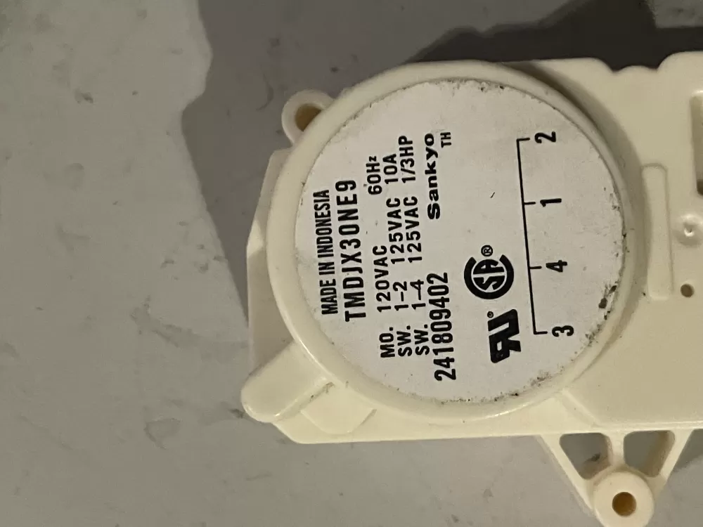 Frigidaire Kenmore AP2592907 442754 Refrigerator Defrost Timer AZ33467 | Wm342