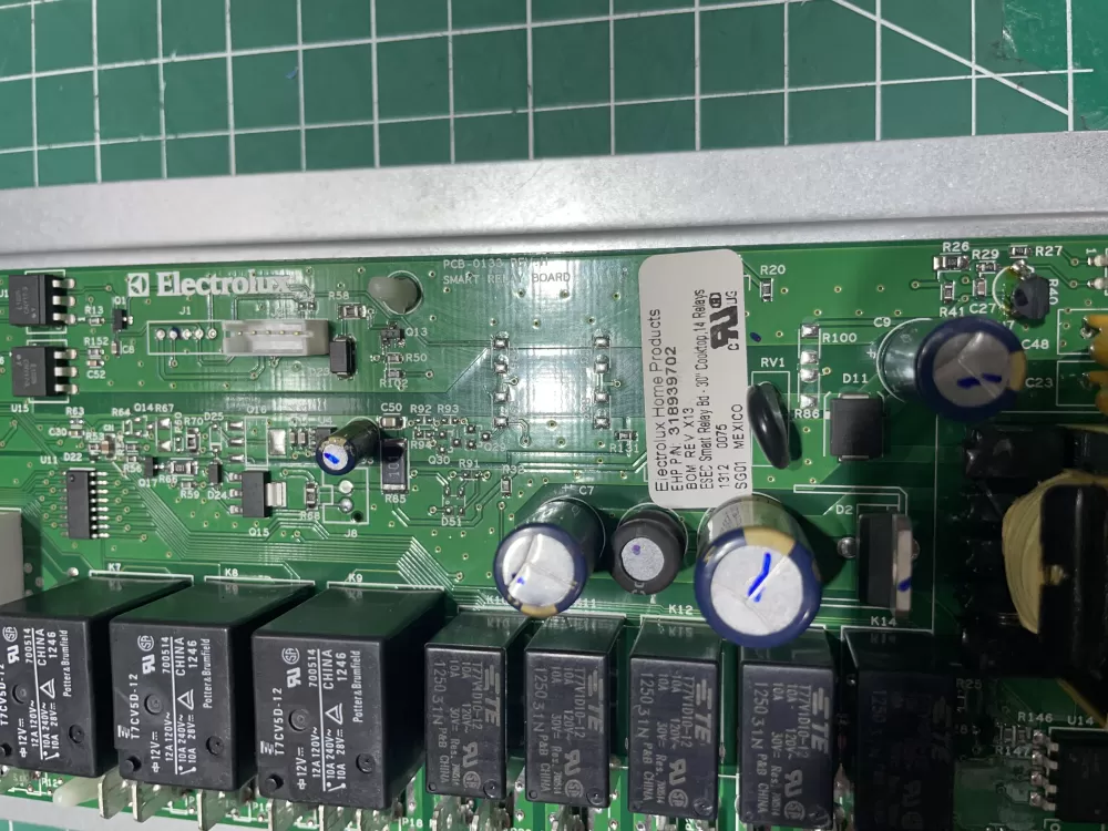 Frigidaire 318939702  Control Board AZ153212 | KMV792