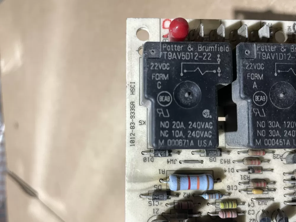 Goodman 1012-83-9335A Furnace Control Board Circuit AZ73449 | Wm803