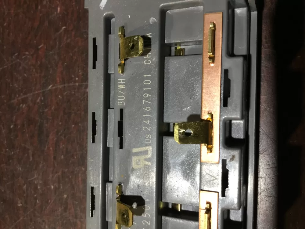 Frigidaire Kenmore Westinghouse Refrigerator Dispenser Switch AZ64516 | NR2096