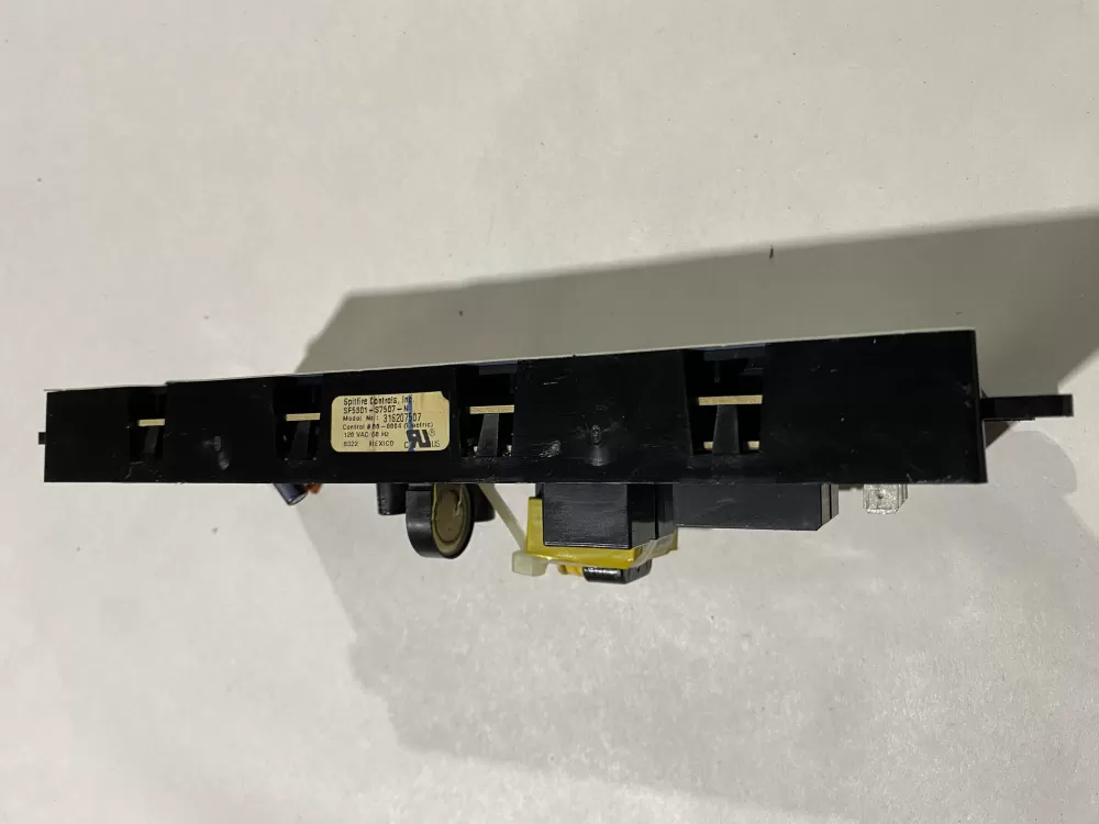 Frigidaire AP3693959 1056304 316207507  Range Control Board AZ146002 | BK2447