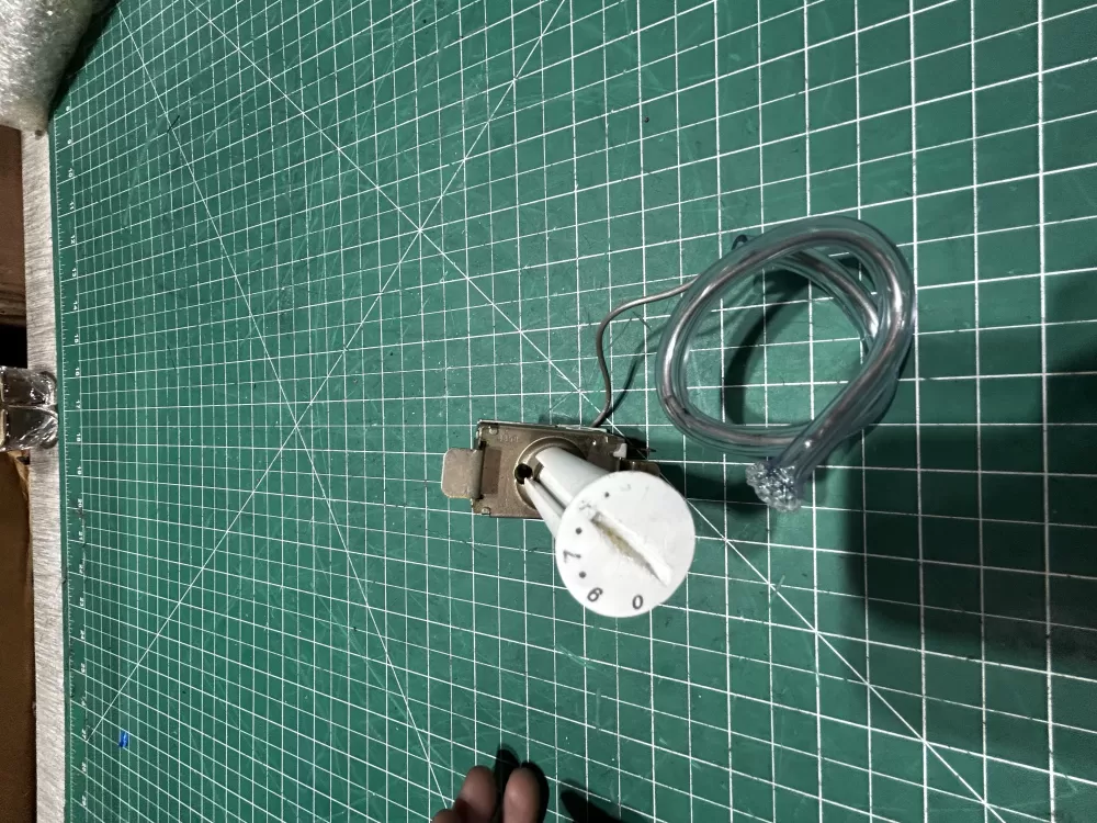 Hotpoint WR09X10042 Refrigerator Thermostat Cold Control AZ161314 | Sl234