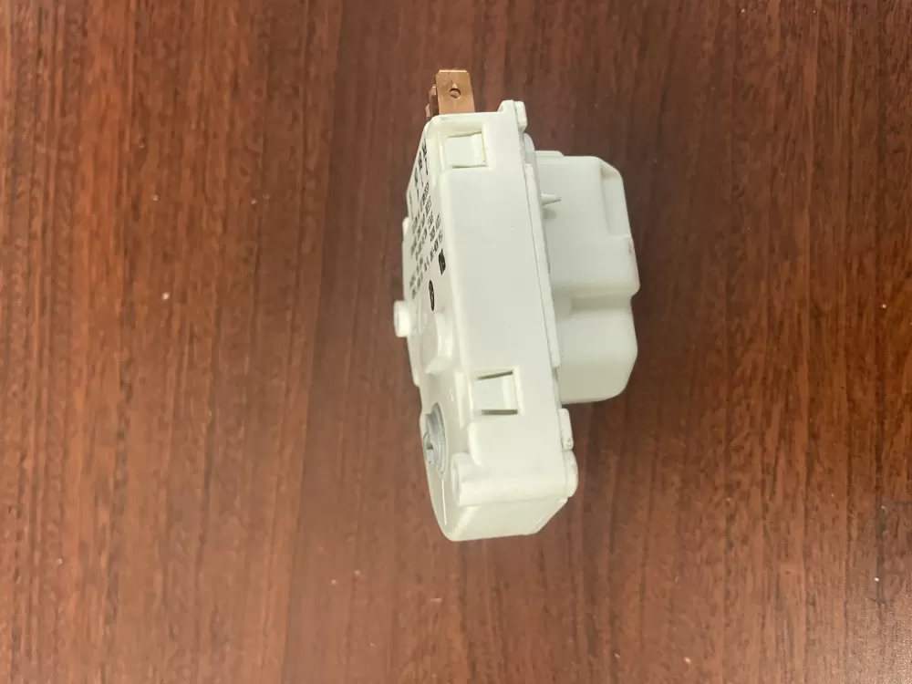 Whirlpool Kenmore W10822278 Refrigerator Defrost Timer AZ54301 | KM1965