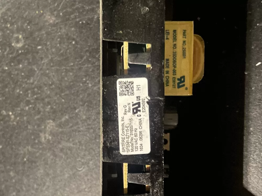 Frigidaire 316418200 316557100 316557115 Range Control Board AZ27720 | KM225