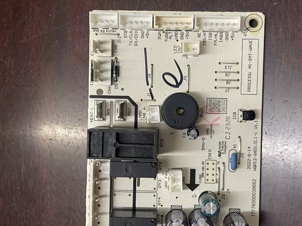Whirlpool Electronic Control Board W11524806 / AP7014040 AZ30653 | KM348