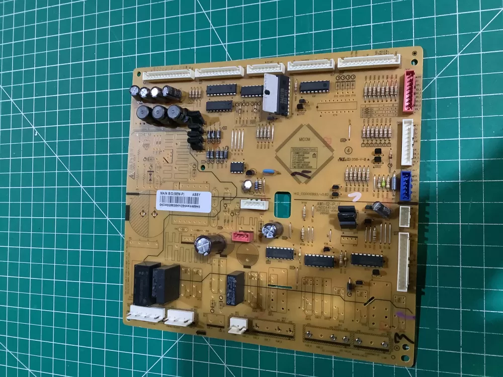 Samsung DA92 00384N Refrigerator Control Board AZ150718 | NRV777