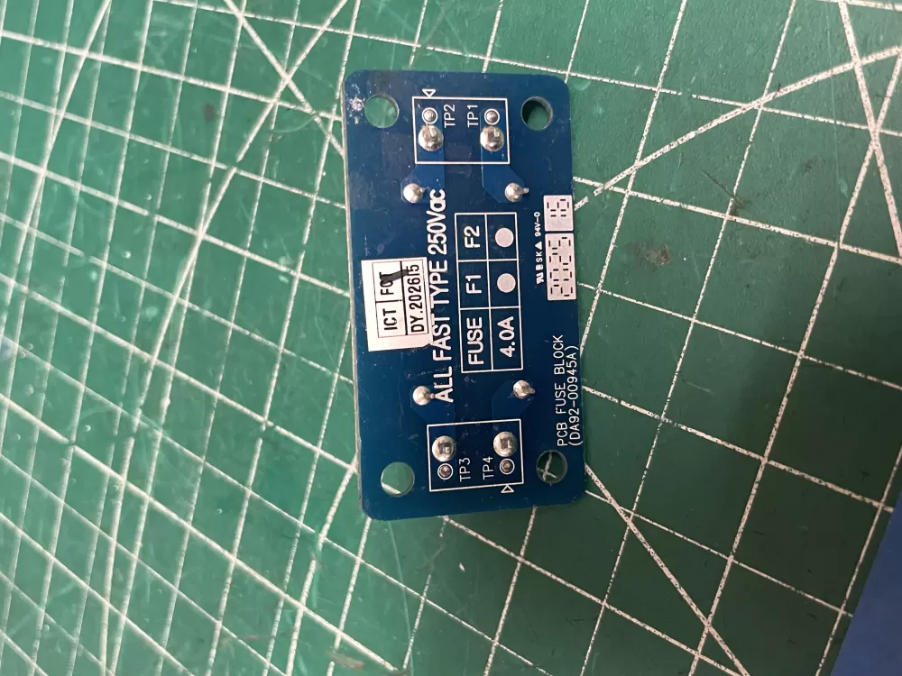 Samsung DA92-00945A Refrigerator Control Board Fuse Block  AZ212015 | Wm2301