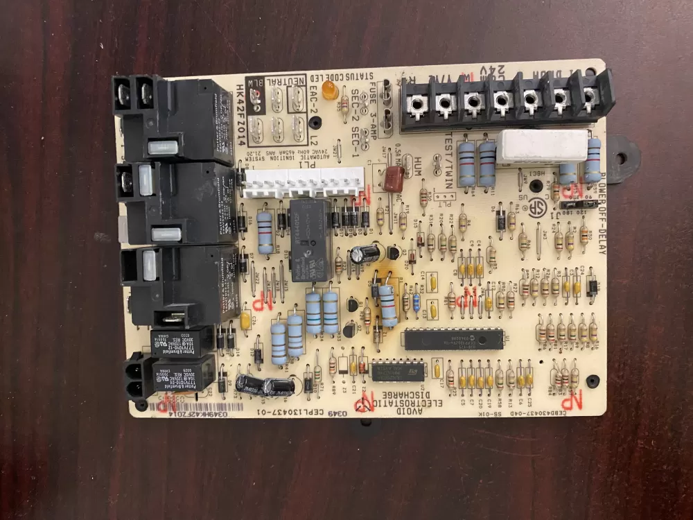 Carrier Bryant CEPL130437-01 Furnace Control Board Hk42fz014 AZ36296 | BK453