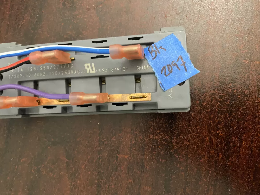 Frigidaire Kenmore Westinghouse Refrigerator Dispenser Switch AZ94947 | BK2097