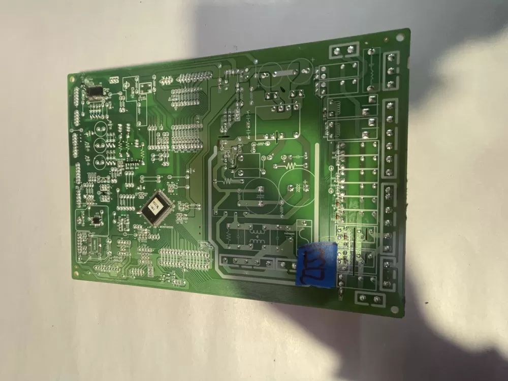 Kenmore 40301-0063403-01 Refrigerator Control Board AZ197713 | KM2733