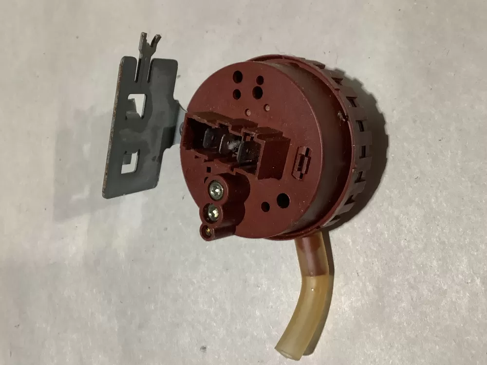 GE 175D3834P001 Washer Pump AZ106370 | Sl11