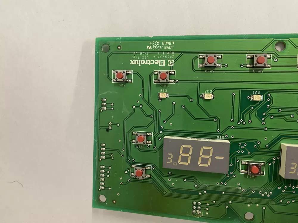 Whirlpool Frigidaire 241973704 Refrigerator Control Board AZ203136 | BK2319