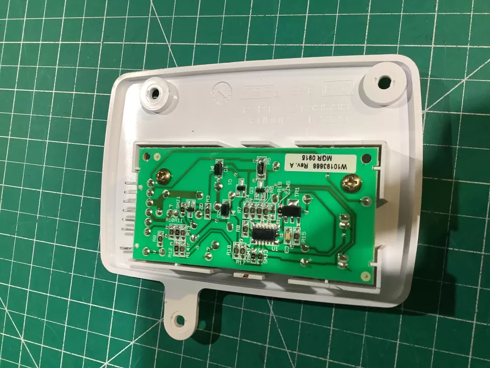 Whirlpool W10757851 4389102 Refrigerator Ice Control Board AZ151940 | NR1370