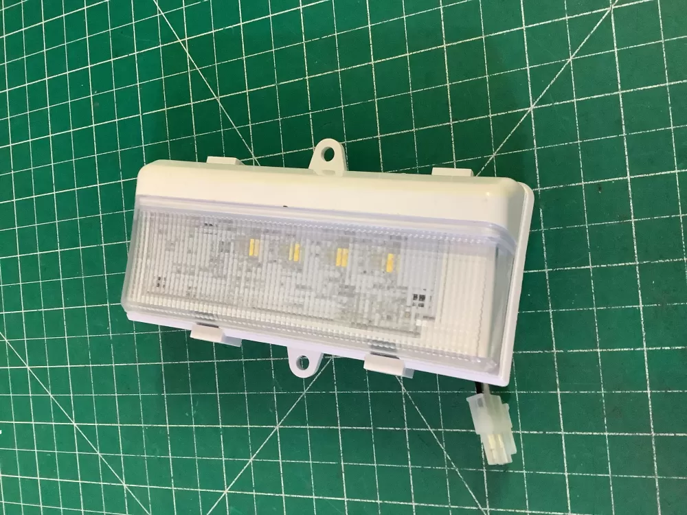 Whirlpool  Maytag  KitchenAid  Kenmore W10360497 WPW10360497 PS11753716 Refrigerator Control Board Light Module
