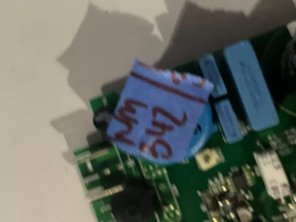 GE Refrigerator 219323010 Main Control Board AZ33473 | Wm342