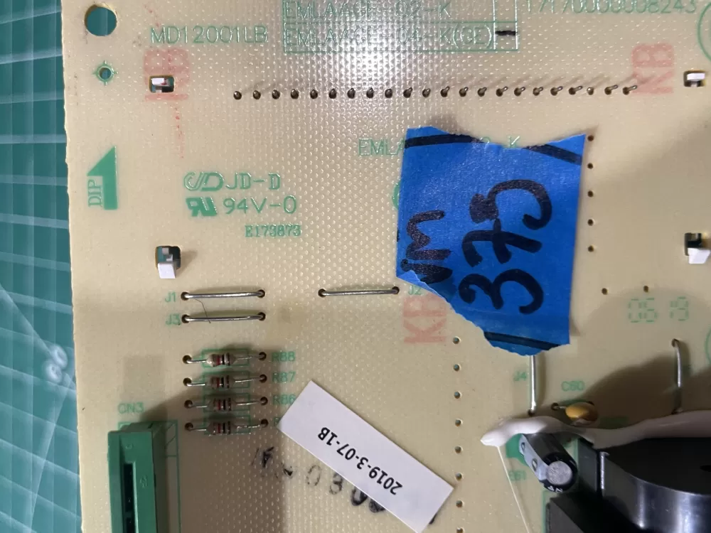 GE MD12001LB EMLAAGE-04-K 17170000008243 Microwave Control # AZ192568 | Wm373