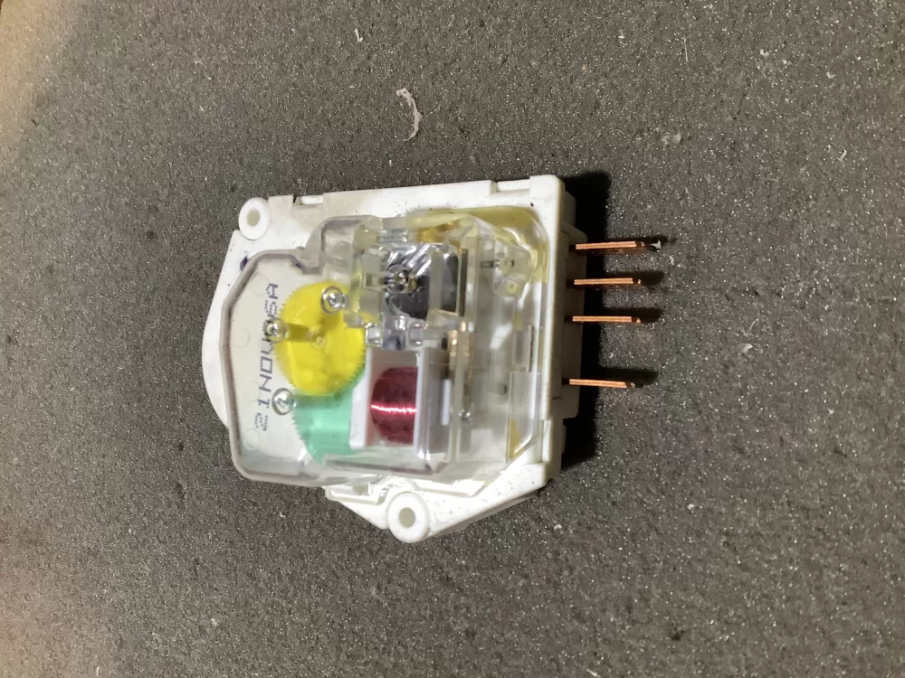 Frigidaire Kenmore AP2111929 12762 Refrigerator Defrost Timer  AZ110604 | NR242