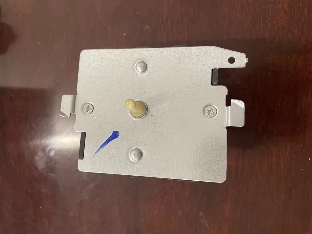 GE 212D1233P012 WE4M364 Dryer Timer AZ30338 | KM332