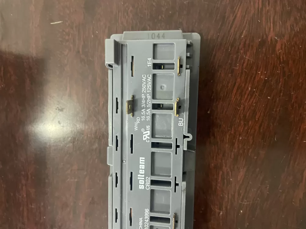 Whirlpool Kenmore W10243996 Refrigerator Switch AZ32172 | KM216