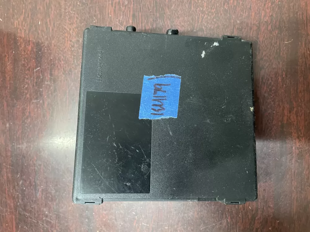 Honeywell Ignitor for Wascomat Dryers- S4567A AZ35133 | KM179