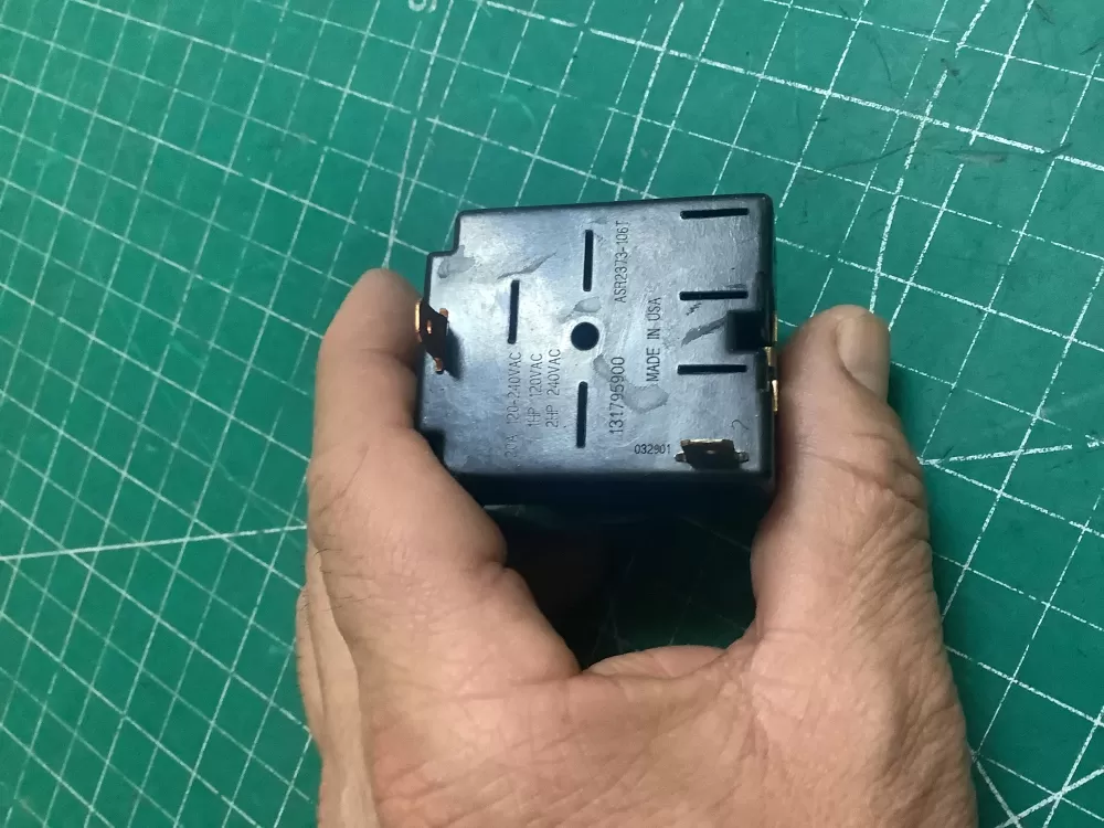 GE 131795900 Dryer Switch Start AZ221364 | SLA47