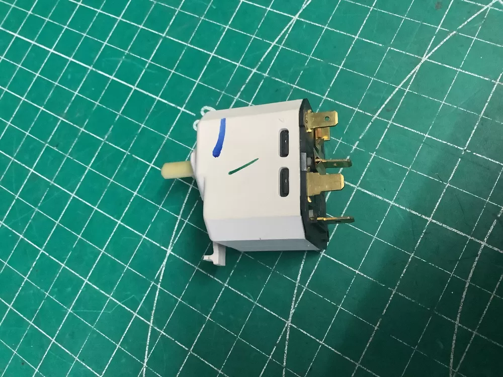 Crosley  Kenmore  Maytag  Whirlpool W10117655 WPW10117655 Dryer Crosley Control Board Start Switch