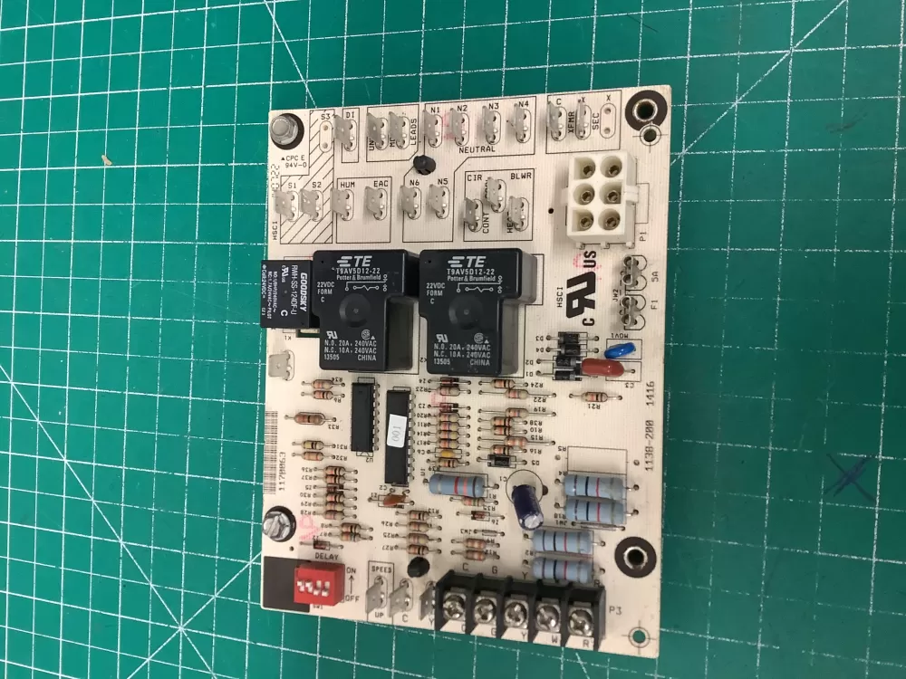 1138-83-200A Carrier Furnace Board - Control