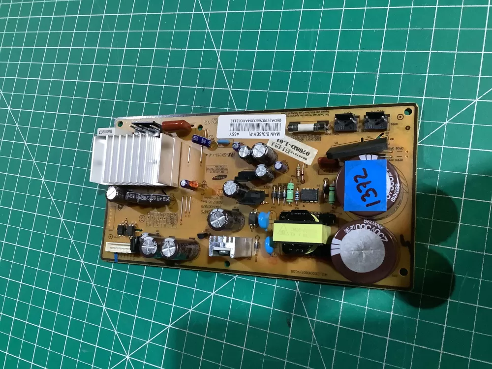 Samsung DA92 00768D Refrigerator Control Board Inverter AZ151197 | NR1372