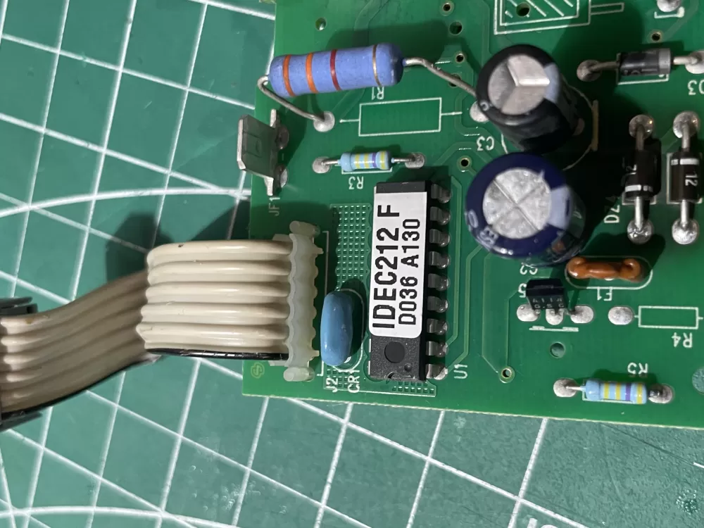 Jenn-Air Refrigerator Dispensor Control Board D036-A130 AZ189774 | Wm751