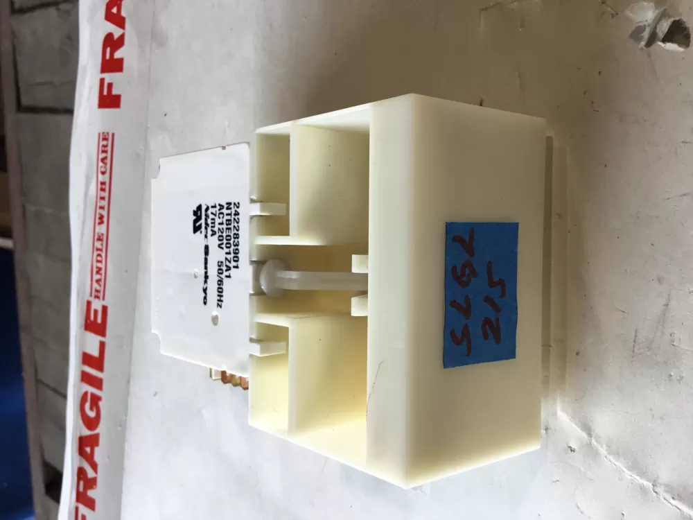 Frigidaire 242303001 Refrigerator Damper Motor Assembly AZ149395 | SL215