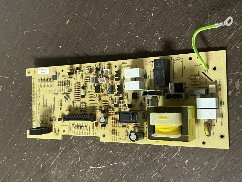 Whirlpool  KitchenAid WPW10250238  AP6017804  W10250238  4443156  PS11751104  461964070651  4619-640-70651 Range Control Board