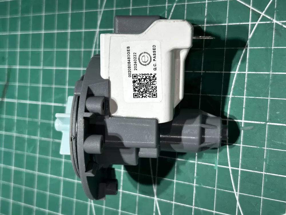 0022150033660401GE Samsung Washer Pump Motor WD2 AZ169199 | Sl235