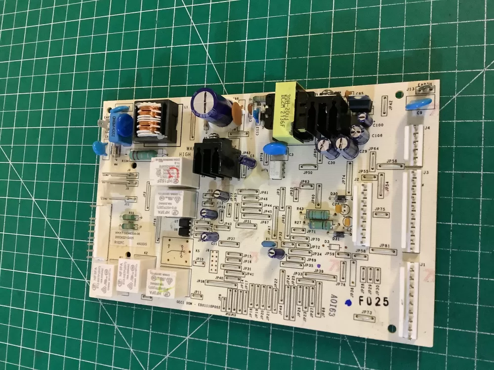 GE WR55X11072 Refrigerator Control Board AZ200351 | NR2783