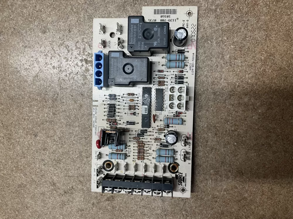York  Coleman 1139-700 1139-83-7002 10160 Furnace Control Board