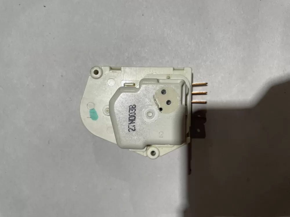 Kenmore Amana WP67001036 PS11743439 Refrigerator Defrost Timer AZ144425 | KM2426