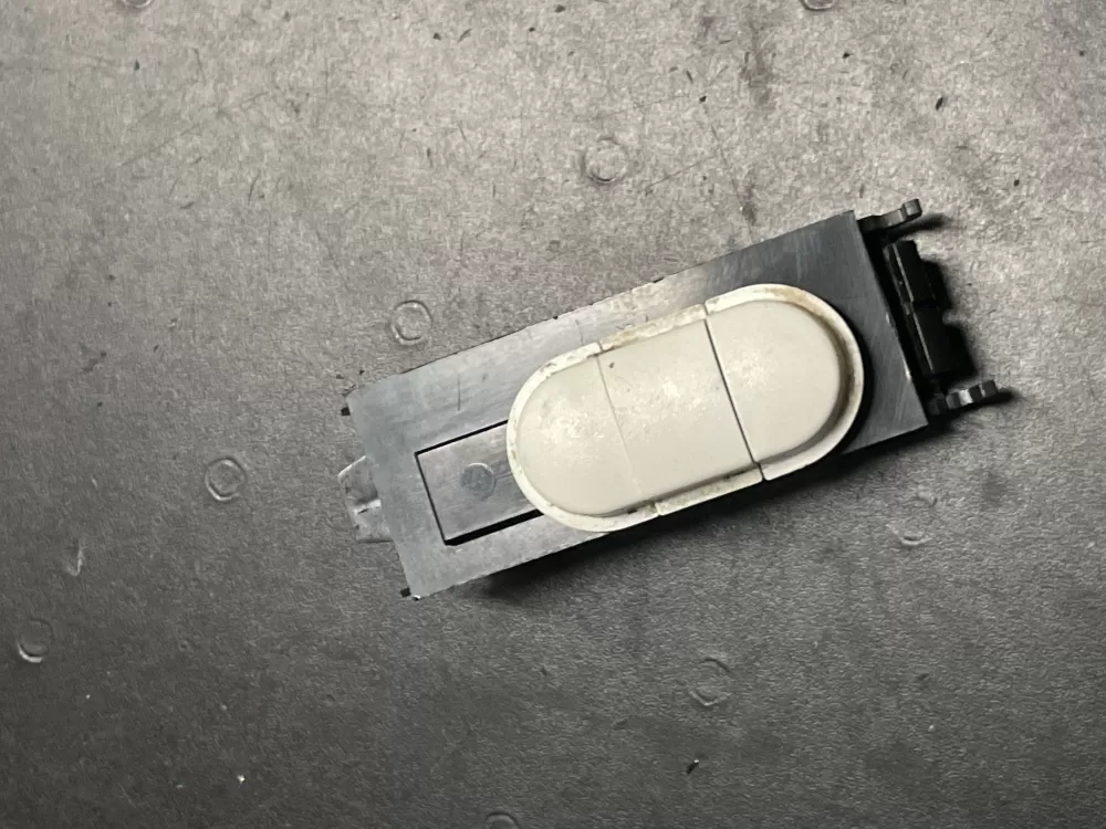 Maytag 6 3712550W 3712550W Button Switch AZ24142 | WM813