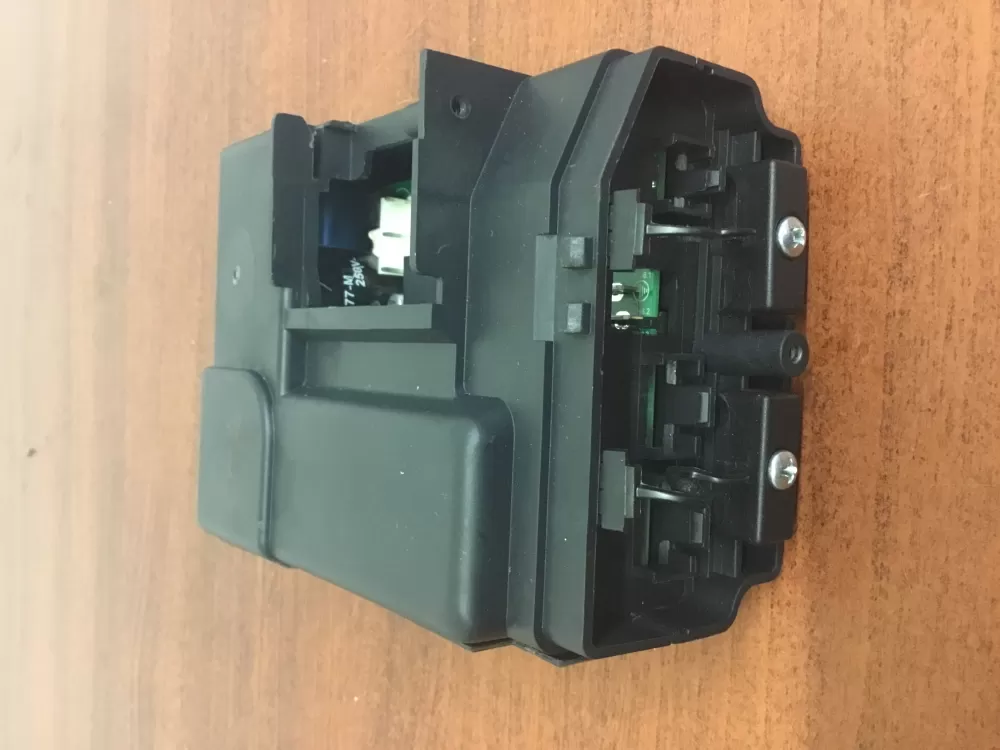 Bosch Thermador 11044197 Refrigerator Inverter Control AZ32810 | NR161