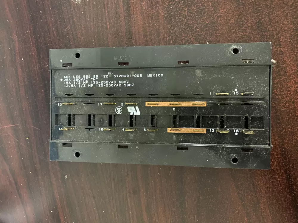 GE  Fisher & Paykel 572D491P005 Dryer Control Board Switch