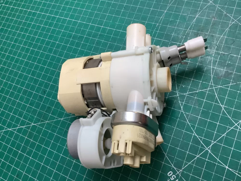OEM Miele Dishwasher Circulation Pump 10285586 61-31/4 AZ217728 | SLA111